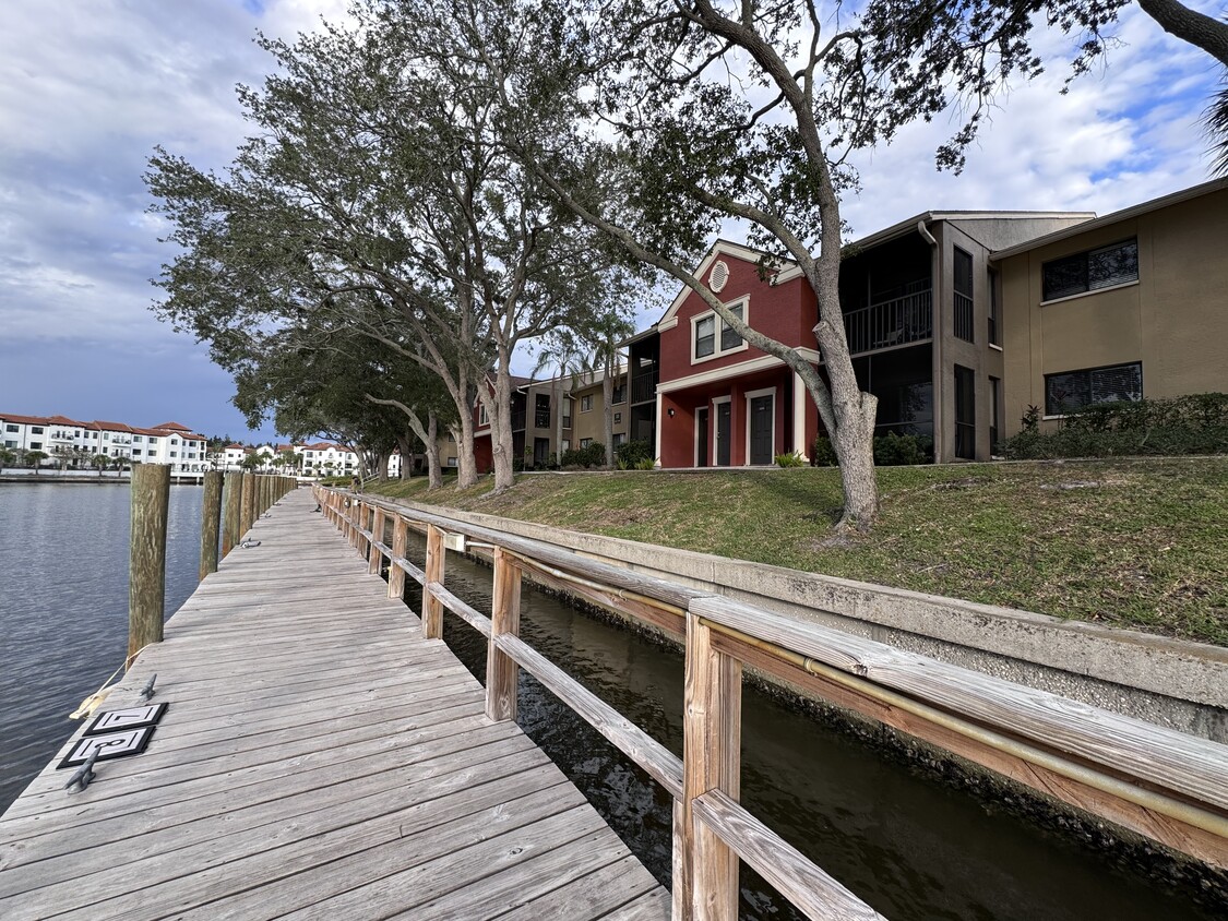 Primary Photo - 5690 Baywater Dr