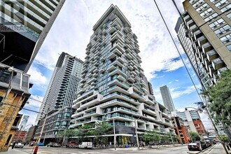 Building Photo - 77 Shuter St