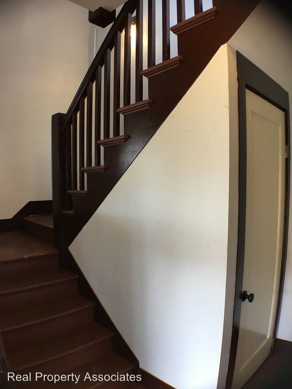 Building Photo - 2 br, 1 bath Apartment - 2049 NW 61st Street