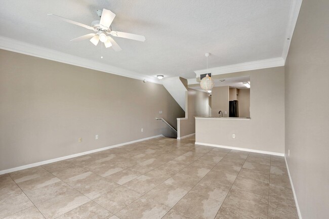 Foto del edificio - 2038 Alta Meadows Ln