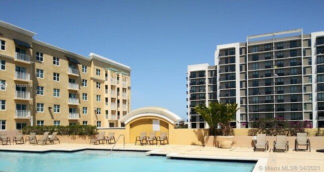 Building Photo - 50 Menores Ave