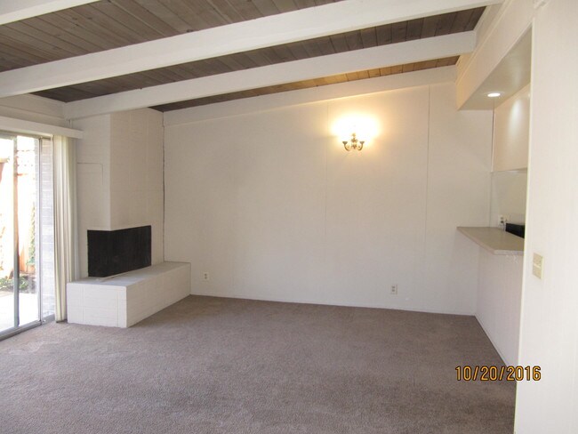 Building Photo - 680 Morse Ave