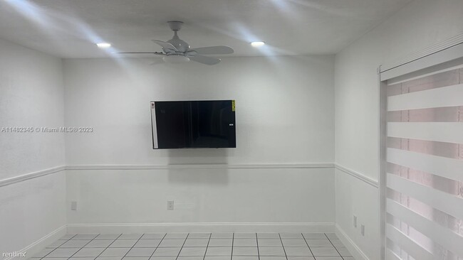 Foto del edificio - 3 br, 2 bath House - 2101 SW 105th Court