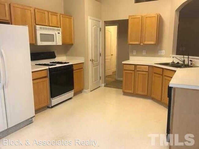 Foto del edificio - 3 br, 2 bath House - 417 Bergen Ave