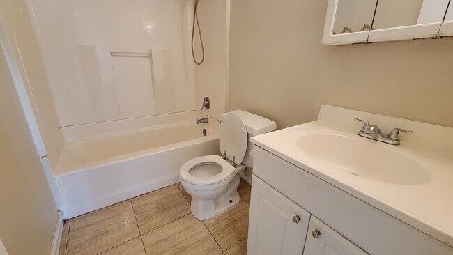 Building Photo - 261 Scottsdale Sq