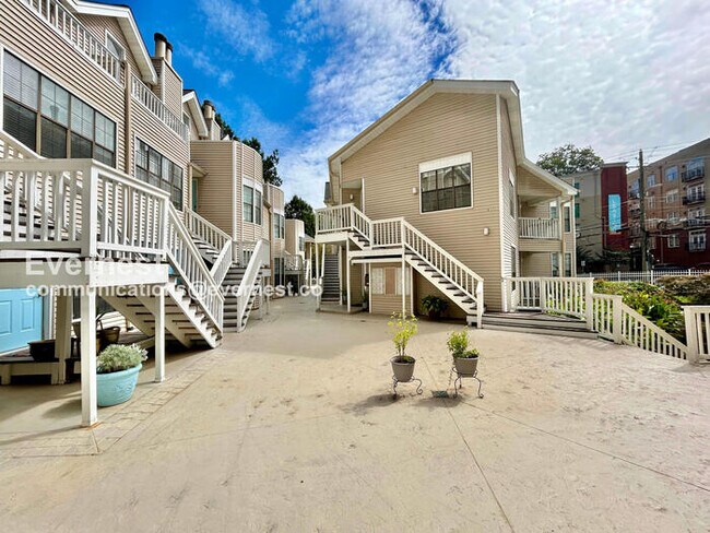 Foto del edificio - 1050 Piedmont Ave NE