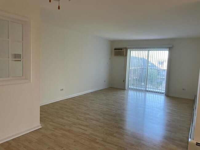 Foto del edificio - 923 Jonathon Ct