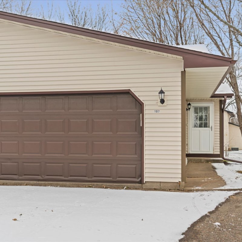 107 Welter Cir, Saint Michael, MN 55376 Townhome Rentals in Saint Michael MN