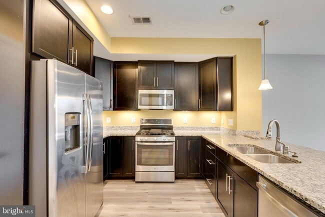 Foto del edificio - 5456 Stream Bank Ln