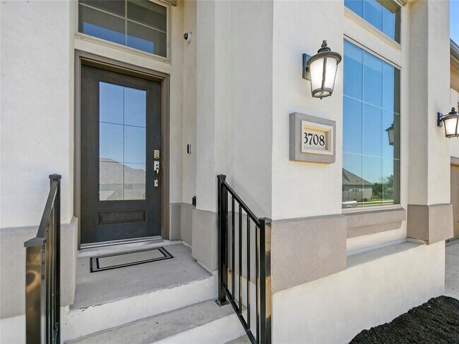 Foto del edificio - 3708 Mercer Rd