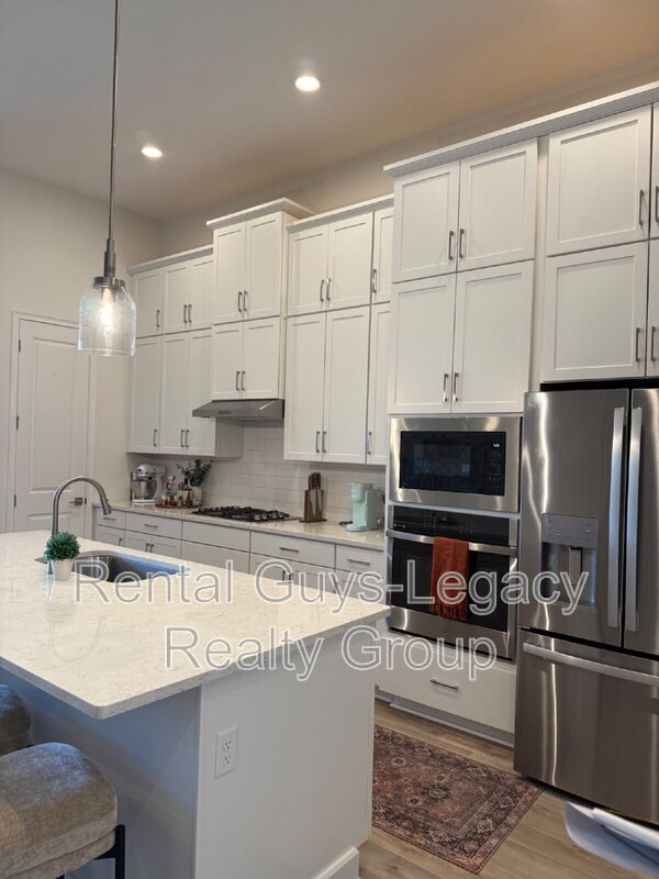 Building Photo - 54 Sewall Ln