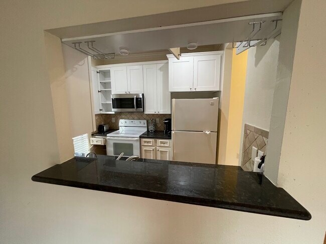 Foto del edificio - 2001 Bering Dr