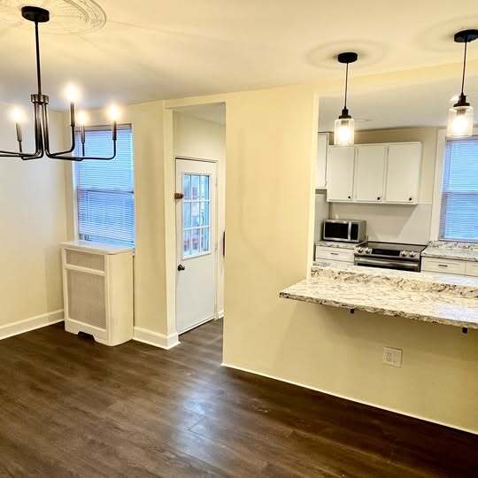 Building Photo - 135 N Carol Blvd