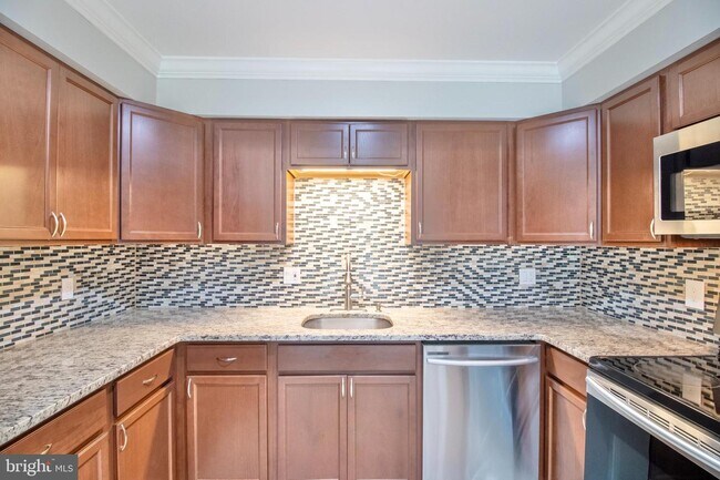 Foto del edificio - 14950 Madison Ct
