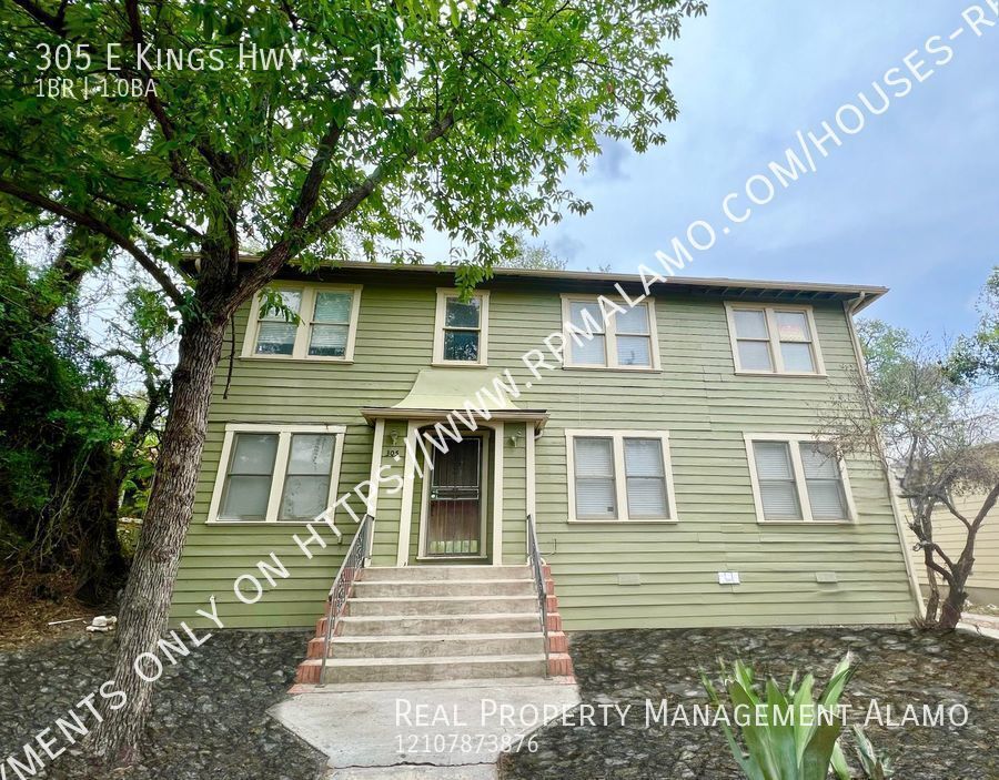 Primary Photo - AVAILABLE NOW! Charming Efficiency Near Tr...