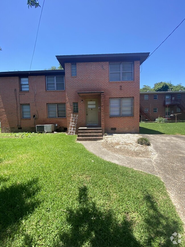 Building Photo - 124 S Franklin Blvd