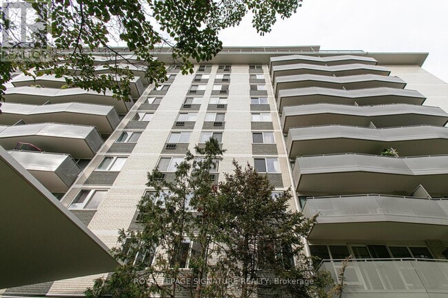 Building Photo - 10 Shallmar Blvd