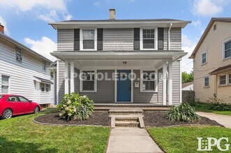 Building Photo - 4318 Commonwealth Ave