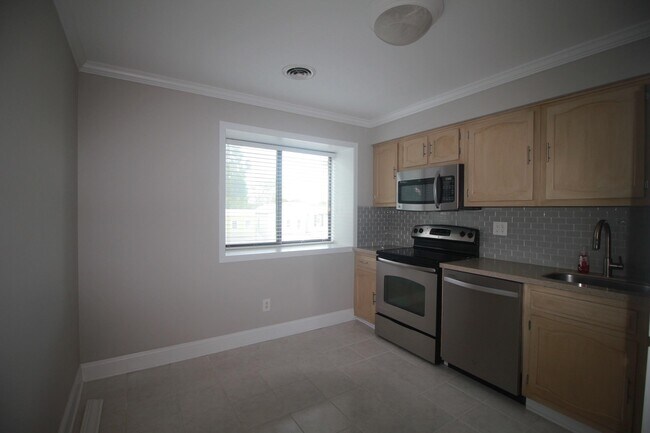 Foto del edificio - 86 W 33RD St