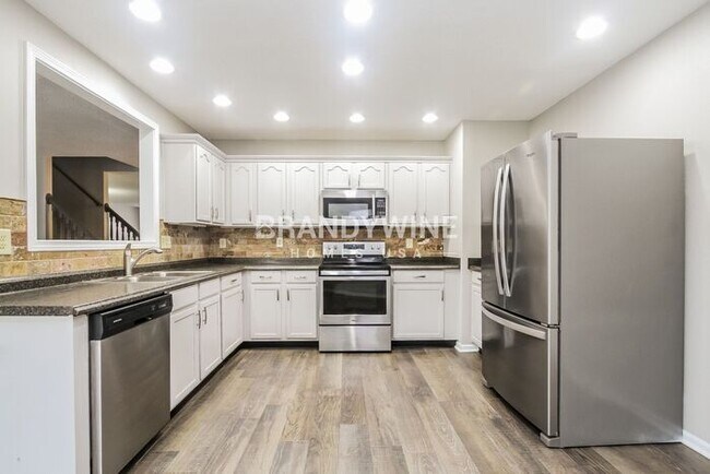 Foto del edificio - Fully Fenced 4 bedroom in Perry Township