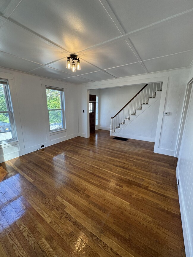 Building Photo - 26-28-28 High St