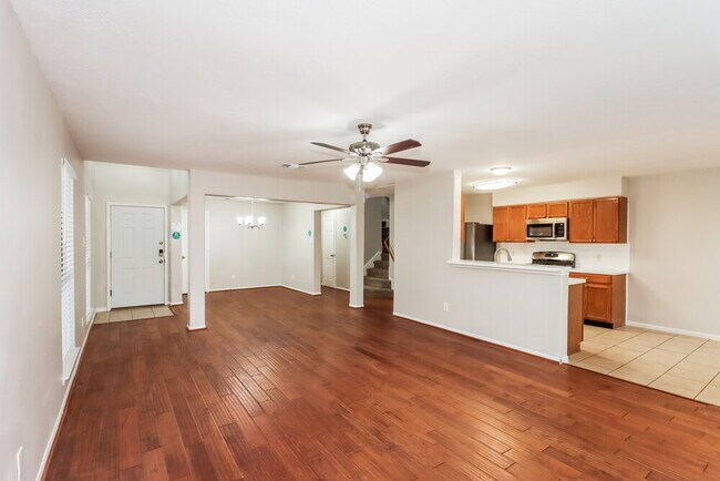 Foto del edificio - 12827 Glorywhite Ct