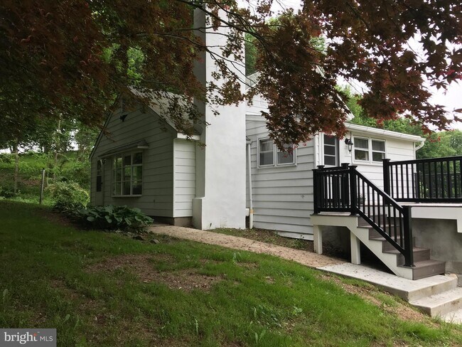 Foto del edificio - 1564 Embreeville Rd