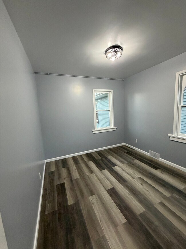 Foto del edificio - 1224 E 11th St