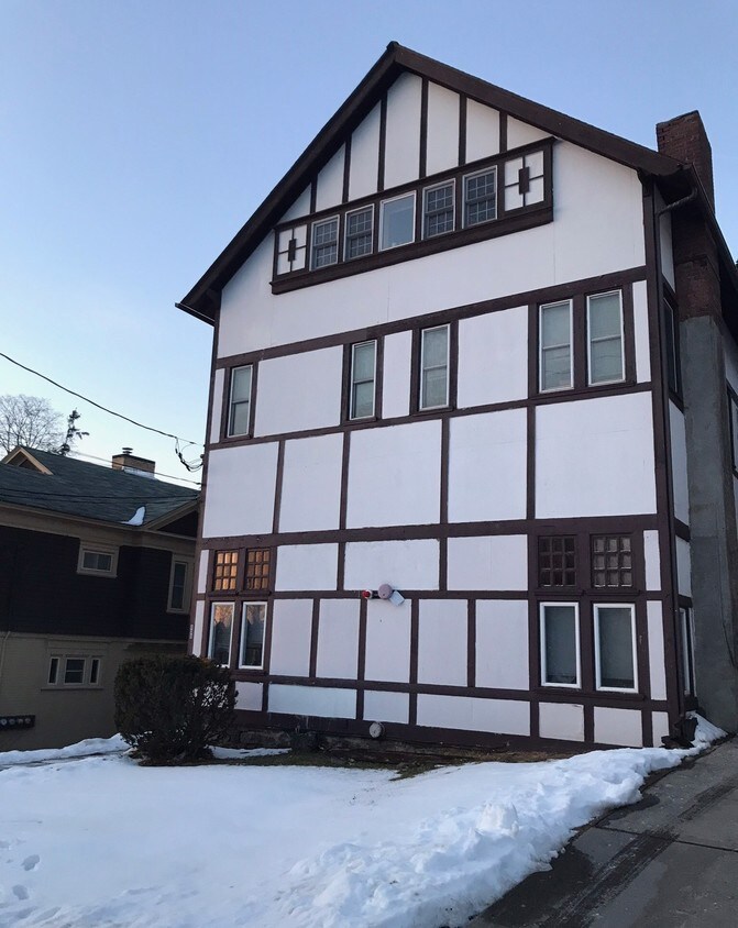 808 E. Seneca St - 808 E Seneca St