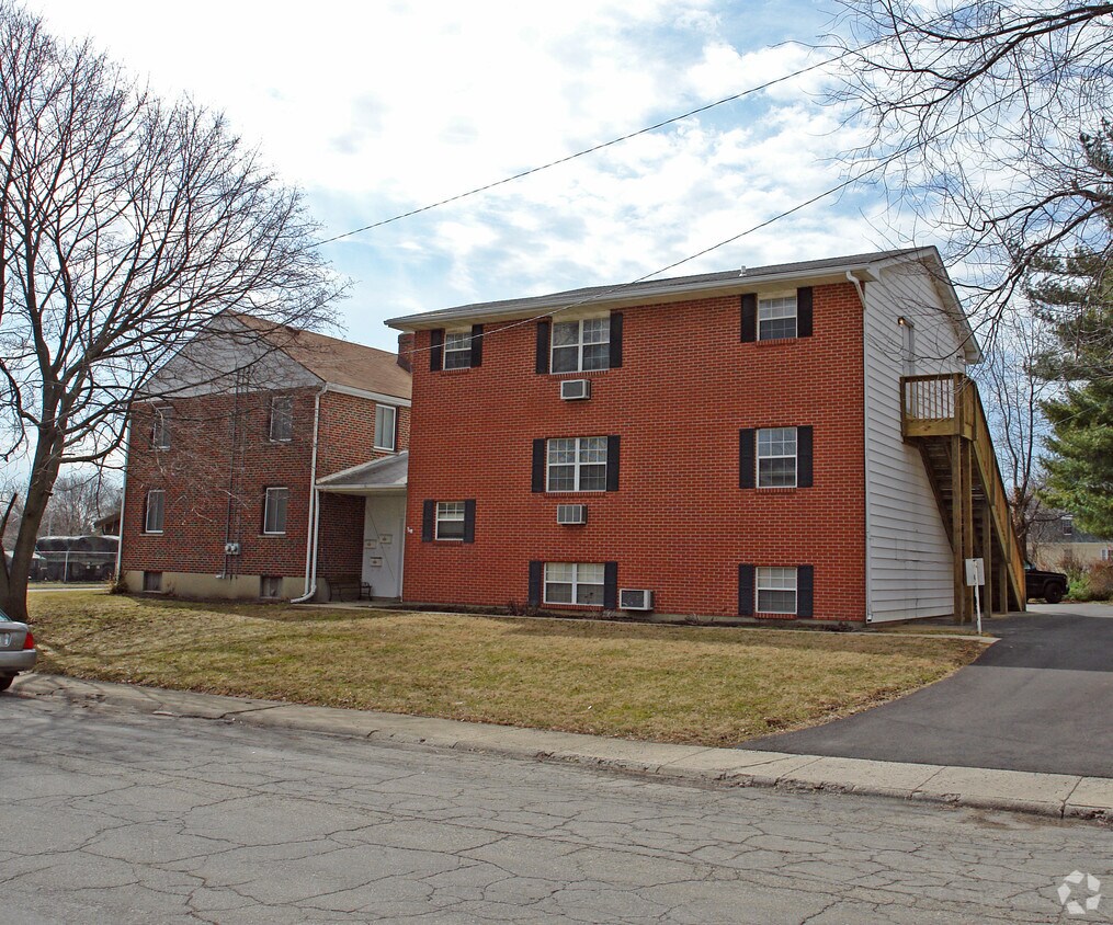 90 Weaver St, Xenia, OH 45385 Apartments in Xenia, OH