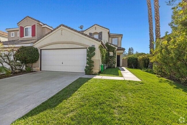 Building Photo - 27815 Sunflower Ct