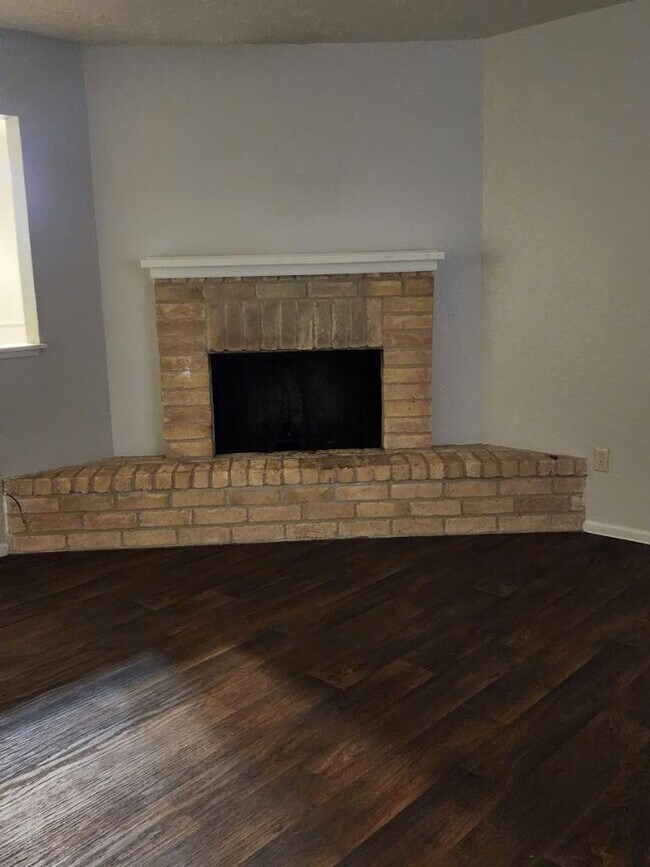 Foto del edificio - 1600 N 16th St