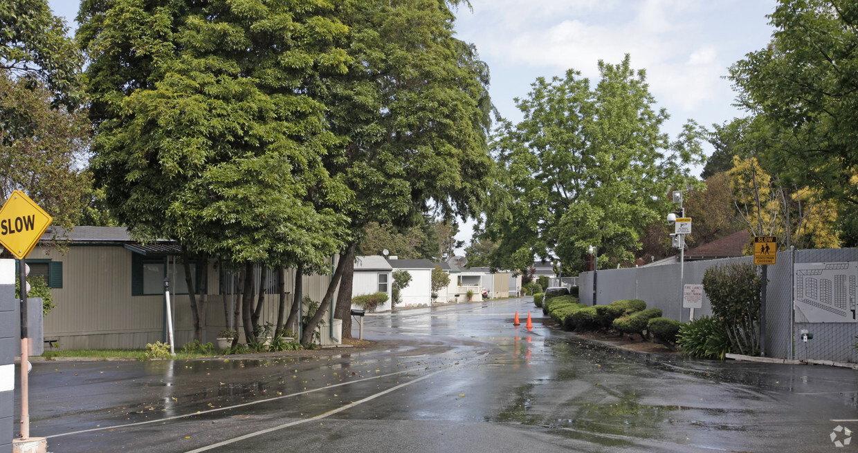 Foto del edificio - Palo Mobile Estates