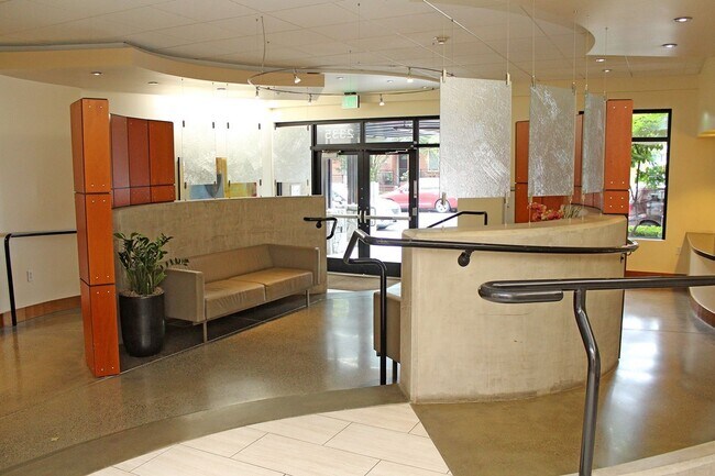 Foto del edificio - 1 Bedroom Ground Floor Condo at The Vaux -...