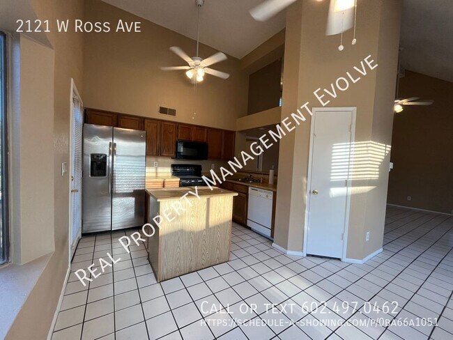 Building Photo - Two-Story Phoenix Home
