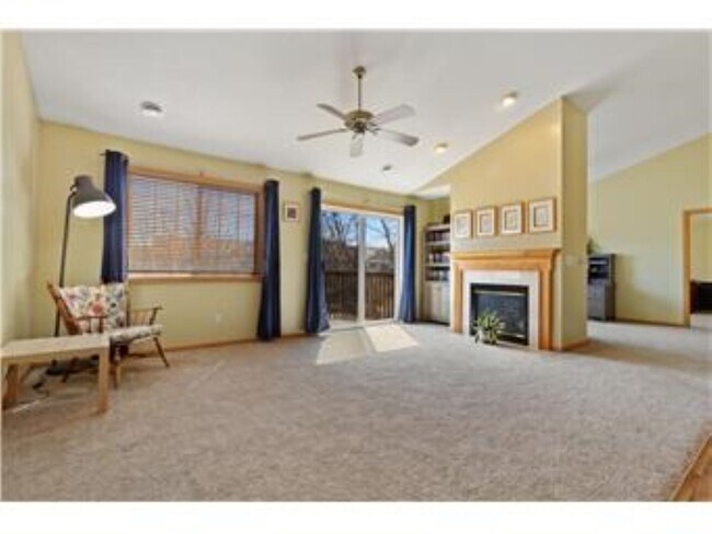 Building Photo - 15341 Flower Way
