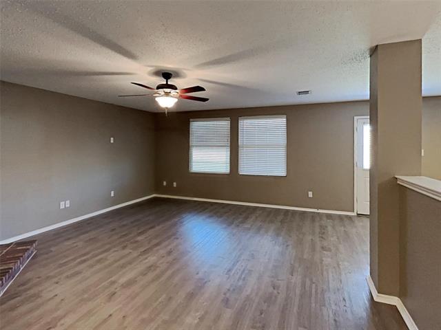 Foto del edificio - 609 Flooded Gum St