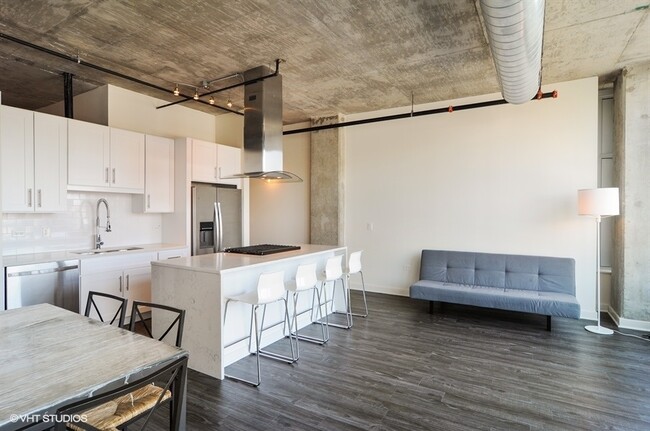 Foto del edificio - 50 E 16th St