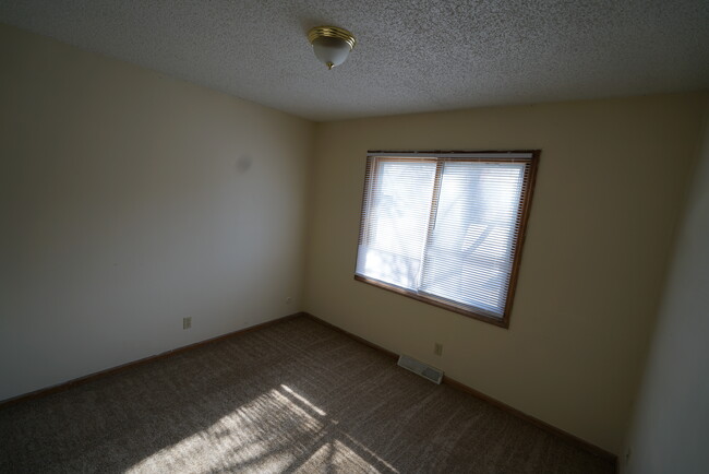 Foto del edificio - 1610 W 6th Ter