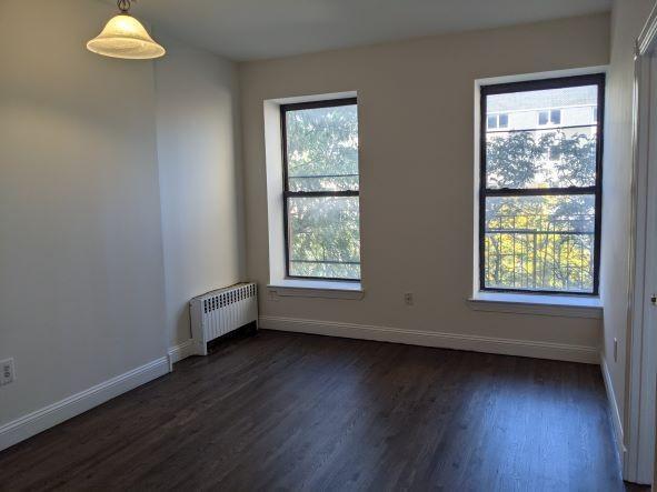 Foto principal - 1 bedroom in New York NY 10019