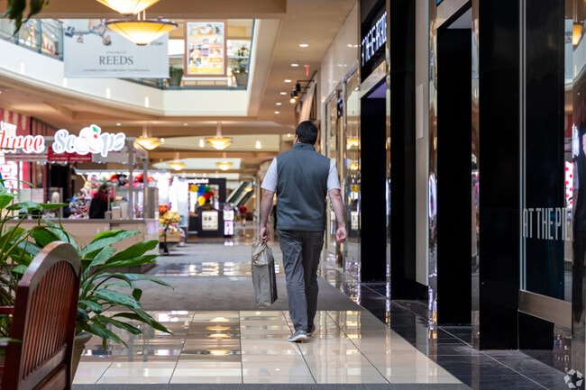 Parkway Places is an enclosed Mall in Huntsville Alabama.