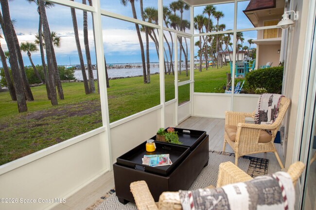 Foto del edificio - 230 Cape Shores Cir