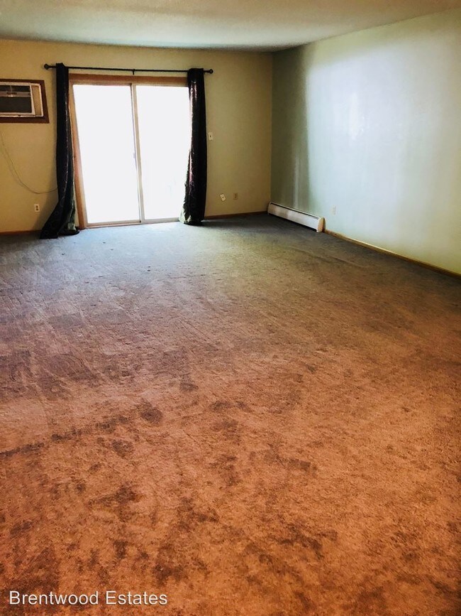Building Photo - 2 br, 1 bath Apartment - 1708 22nd Ave S #214