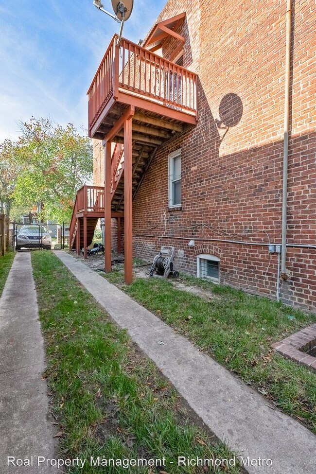 Building Photo - 2 br, 1 bath House - 2804 East Leigh Stree...