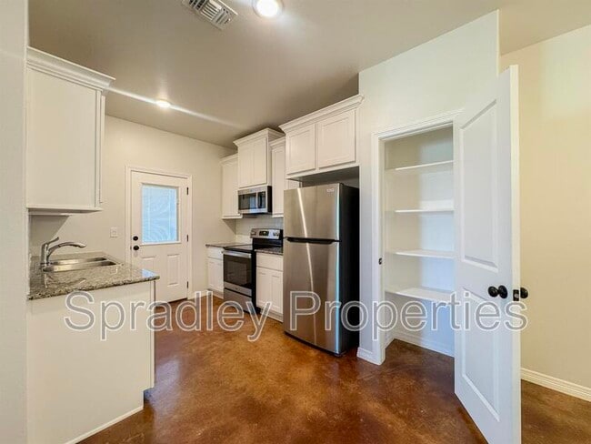 Building Photo - 1003 Sparrow Cove