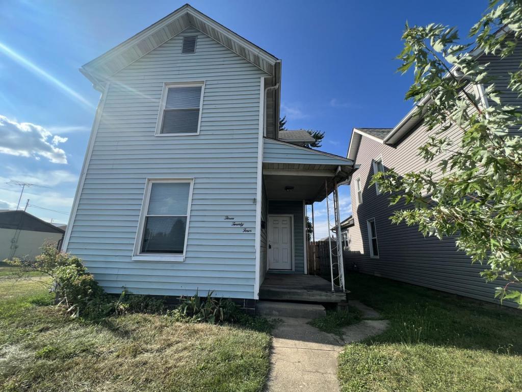 Primary Photo - 324 Wilson St
