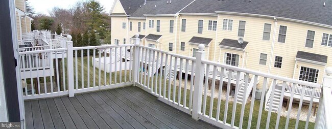 Building Photo - 231 Anvil Way