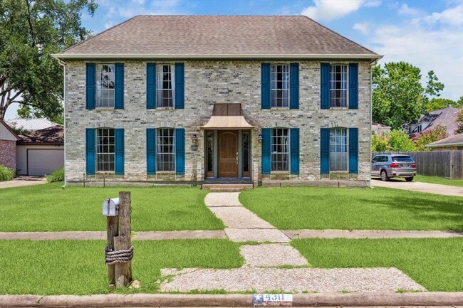 Building Photo - 4311 Meadowbank Dr