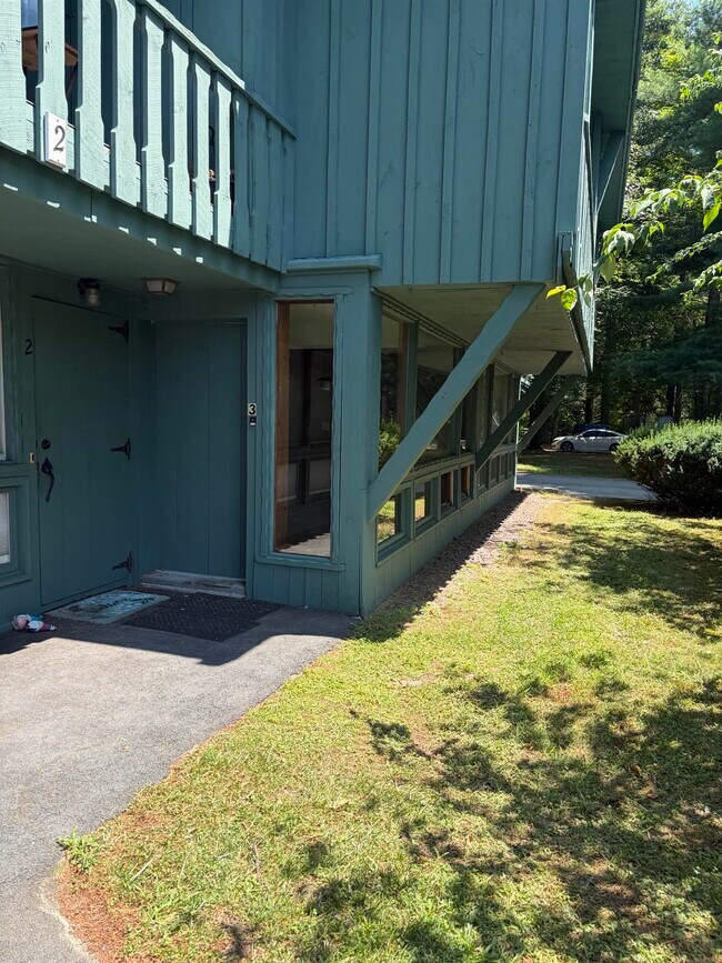 Building Photo - 56 Westville Rd