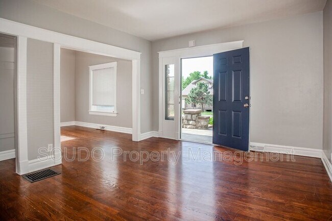 Foto del edificio - 1505 W Walnut St